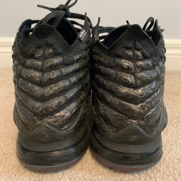 Lebron 17 EP ‘Global Currency’ - Picture 2 of 8